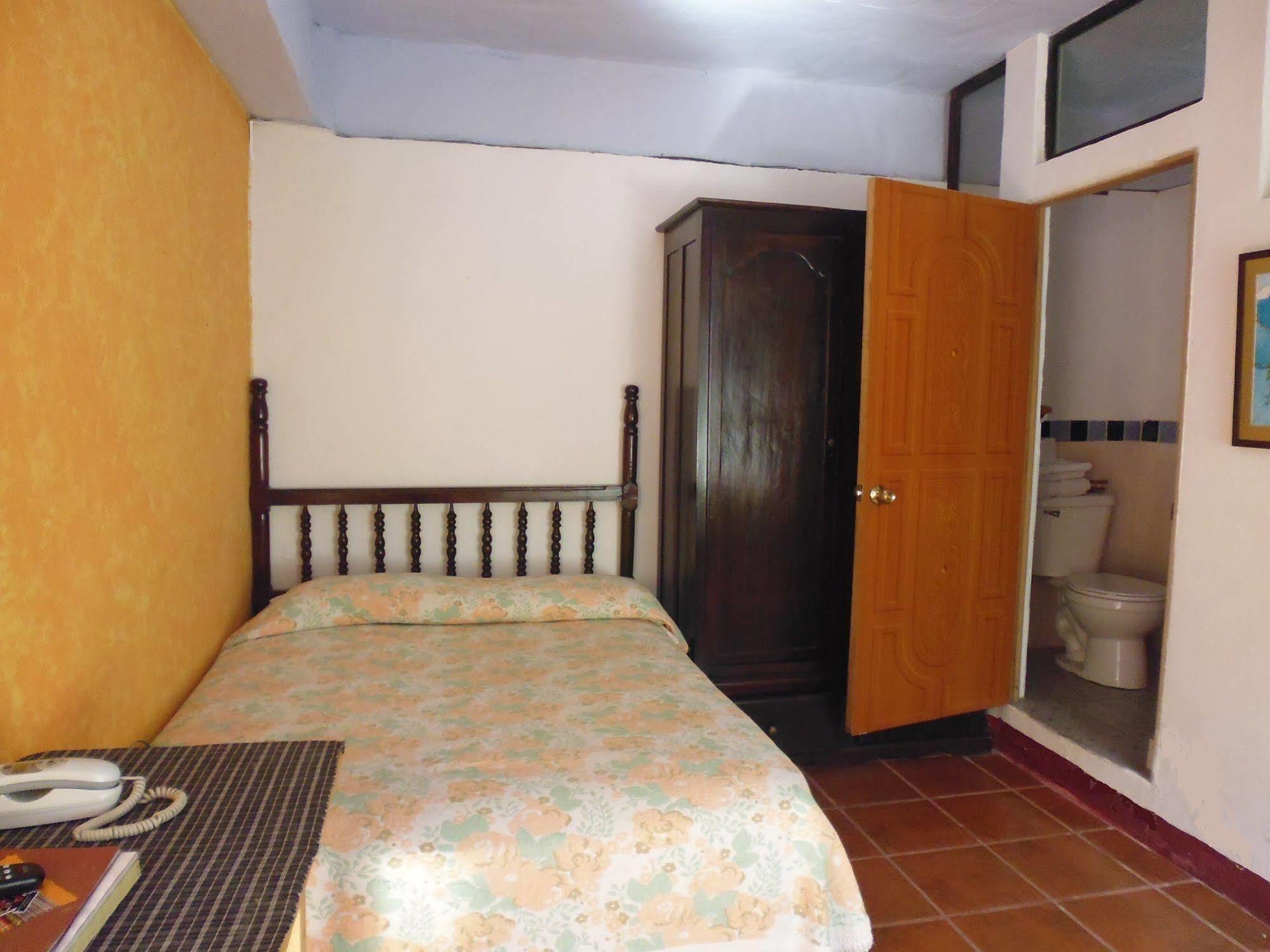 Eco Suites Uxlabil Guatemala Esterno foto